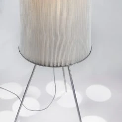 Designer-Stehleuchte Ura von Arturo Alvarez in Weiß -Stehleuchten Verkaufsgeschäft designerstehleuchte ura von arturo M1395891 arturoalvarez ur03whitekabeltransparent