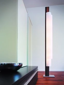 Domus Stehleuchte Stele Design und Naturmaterialien 8 Domus Stehleuchte Stele Design und Naturmaterialien -Stehleuchten Verkaufsgeschäft domus stehleuchte stele design domsteleatmo 0025 domus 9181