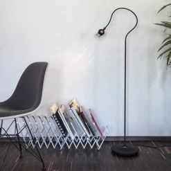 Serien Lighting Serien-Lighting 1-flammige Stehleuchte Poppy - schwarz