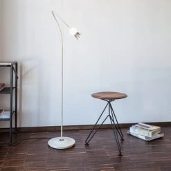 Serien Lighting Serien-Lighting 1-flg Stehleuchte Poppy Arm beige