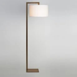 Illumina Astro Lighting Stehleuchte eckig Altmessing-bronze, Stoffschirm in 3 Farben